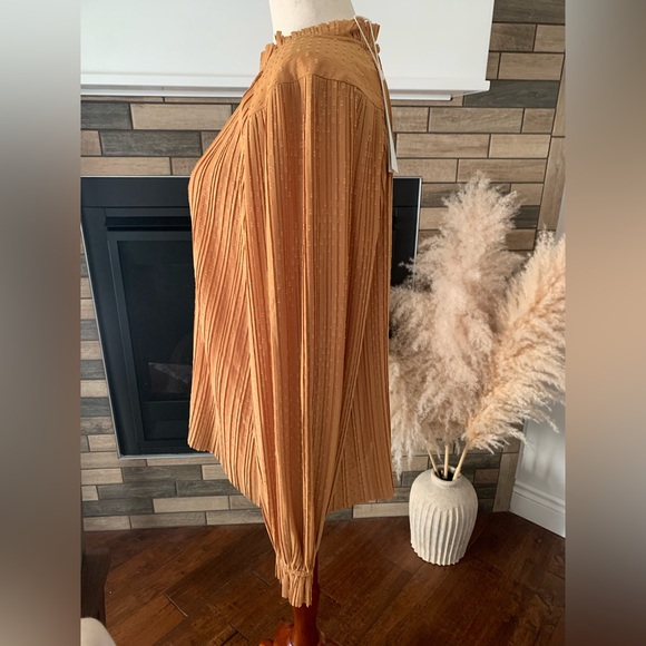 NWT Sezane Sibie Pleated Mock Neck Blouse Gold Size 38 (US 6) - Picture 5 of 9